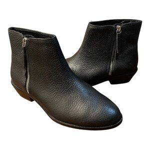 J. Crew Frankie Booties Black Pebbled Leather Casual Side Zip Ladies Size 8